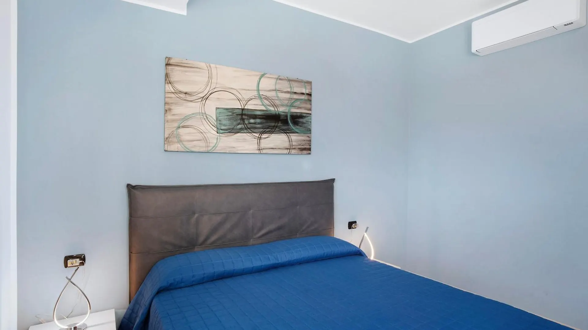 Iris Apartment Albenga 0*,  Italy