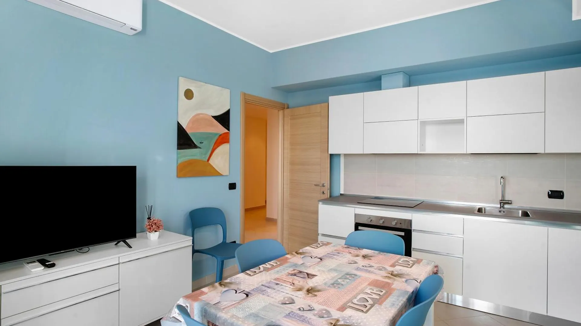 Iris Apartment Albenga 0*,